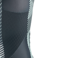 Tech Edgeトライスーツ