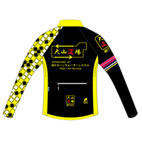 Techウィンドジャケット